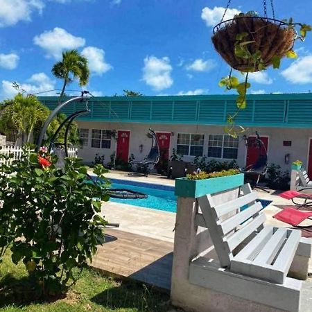 Georges Royal Inn Frederiksted Экстерьер фото